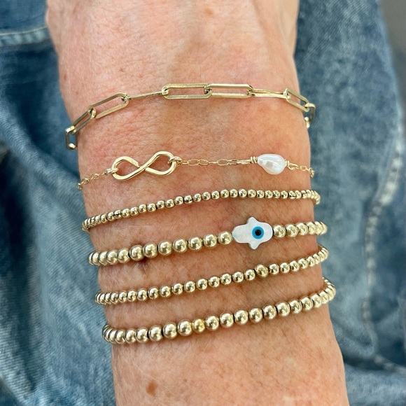 Hamsa Handmade 14k gold filled stretch mother of pearl Hamsa bracelet - Picture 12 of 12